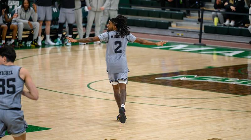 Winston Posts 1,000th Career Point; Men’s Basketball Falls to Marist