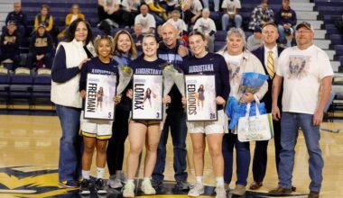 Women's Basketball Falls In Season Finale