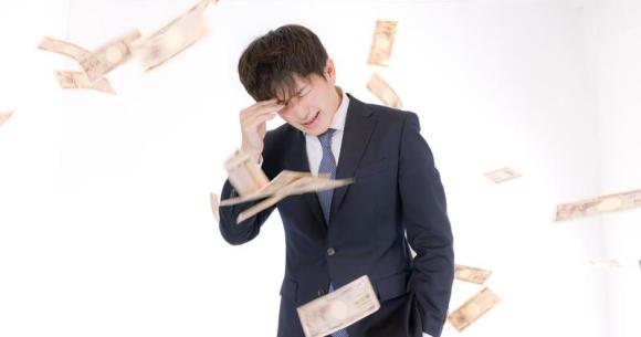 Burning through cash just to throw things away tops list of headaches when moving house in Japan