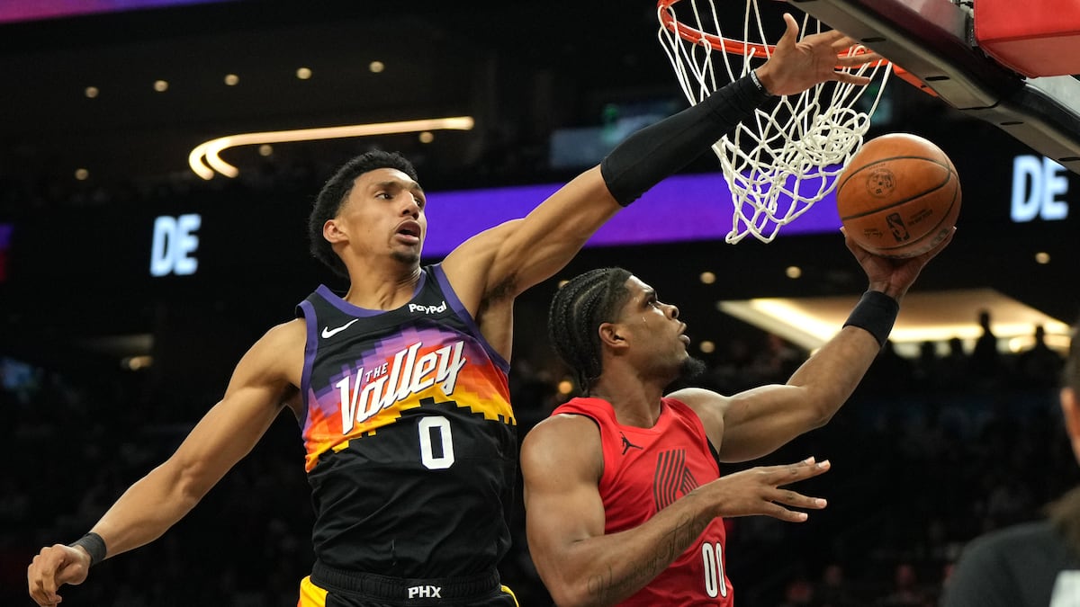 Clingan scores 23 points to lead Trail Blazers past short-handed Suns 92-77