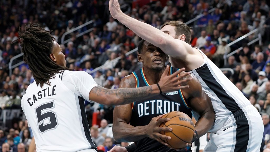 Spurs pass 'good test' in physical clash with Pistons