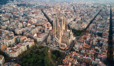 The Final Piece of Gaudí’s Sagrada Familia Central Tower Installed in Barcelona