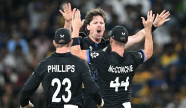 What do New Zealand and Pakistan need to do to reach the semi-finals?
