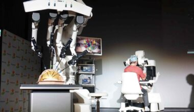 Kawasaki Heavy aims to launch surgical robot in Europe this year