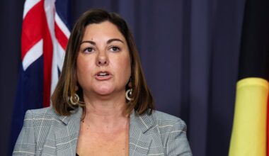 Text and siren to be sent to every phone in Australia on July 27