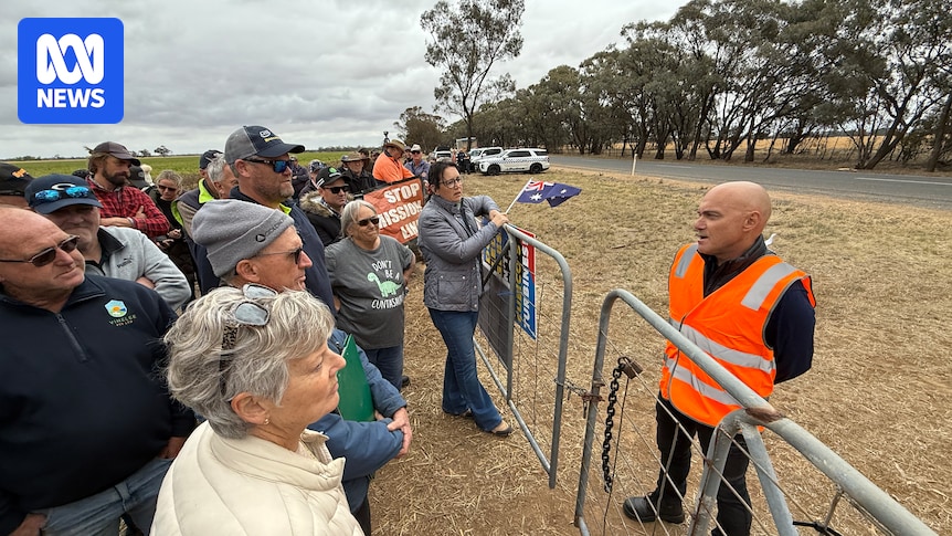 Crunch time for Victorian farmers refusing VNI West work as forced access looms