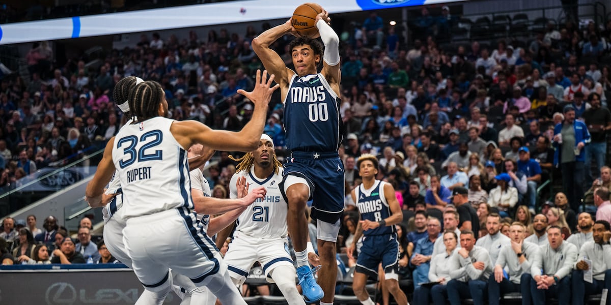 Cam Spencer sparks a short-handed Grizzlies rout of the Mavericks, 124-105