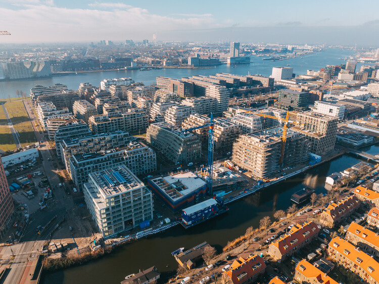 La Sagrada Familia’s Milestone and New Housing Futures: This Week’s Review - Image 5 of 23