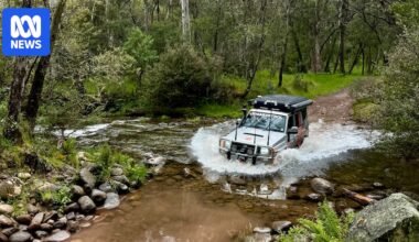Meet the mapmakers recording every remote road in Australia to keep travellers safer