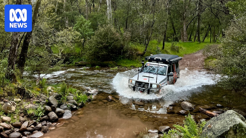 Meet the mapmakers recording every remote road in Australia to keep travellers safer