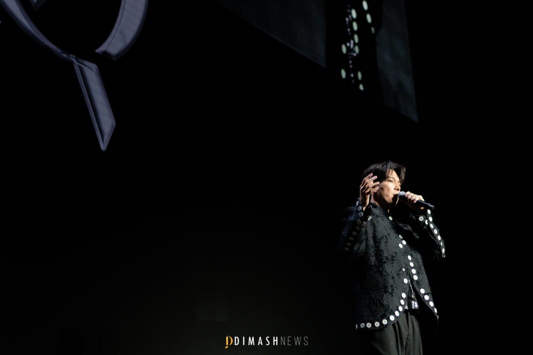 Dimash Qudaibergen Celebrates the Premiere of His First Producing Project Voice Beyond Horizon Together with Fans