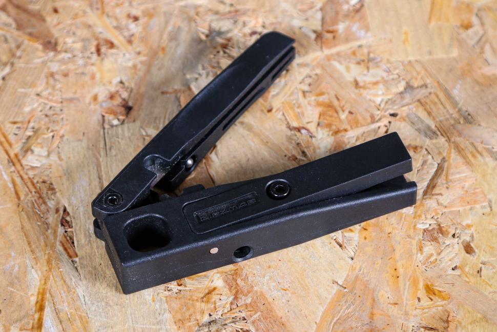 2025 Birzman Hydraulic hose cutter - 2.jpg