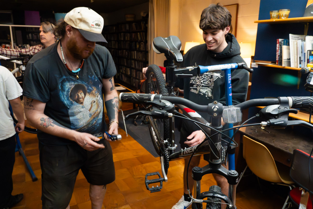 Lawrence bike collective aims to make cycling affordable, teach repair skills – The Lawrence Times