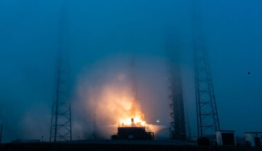 SpaceX Falcon 9 launches from Cape Canaveral with 29 Starlink satellites – Spaceflight Now