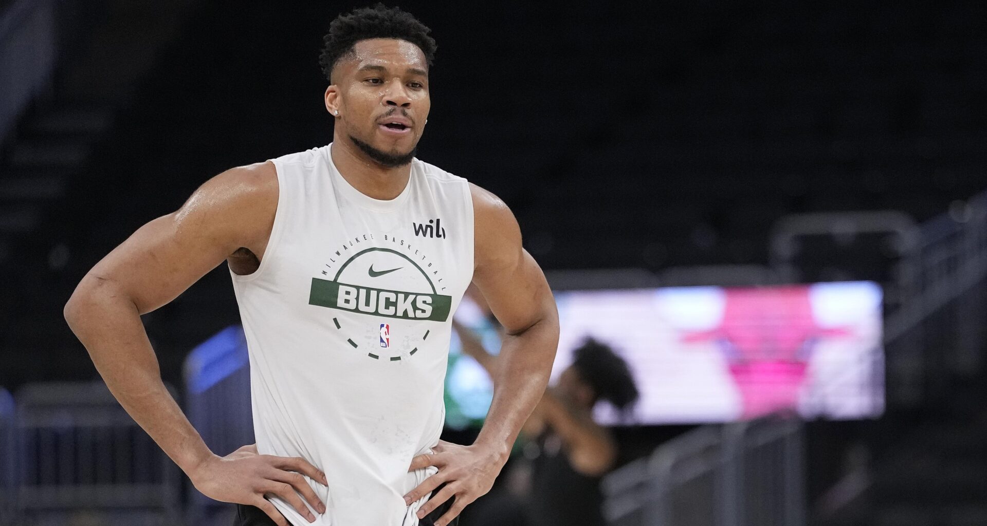 Giannis 'Committed' to Bucks 'As of Today,' Doesn't Want People to Think 'I Quit' amid Trade Rumors