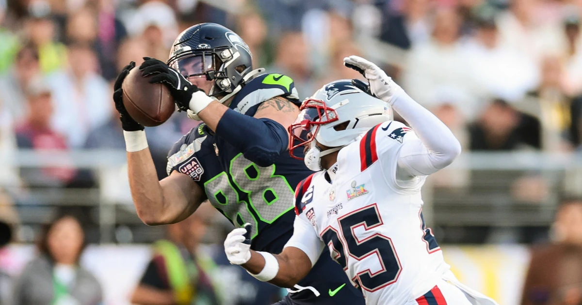 Bad Bunny halftime show kicks off as Seahawks lead Patriots 9-0