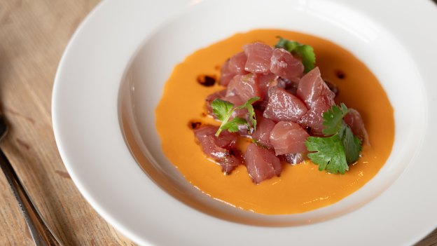 The yellowfin tuna tartare.