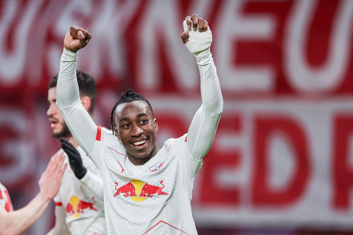 Yan Diomande of RB Leipzig celebrates