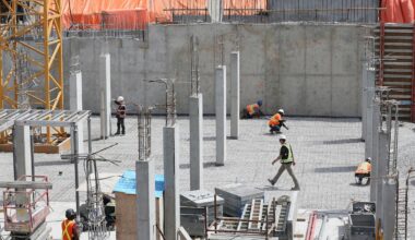 Falling home prices starting to bite Canada's economy, says CIBC