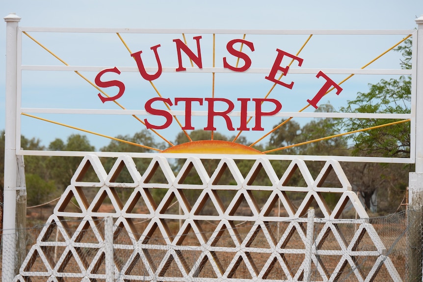 Sunset Strip town sign