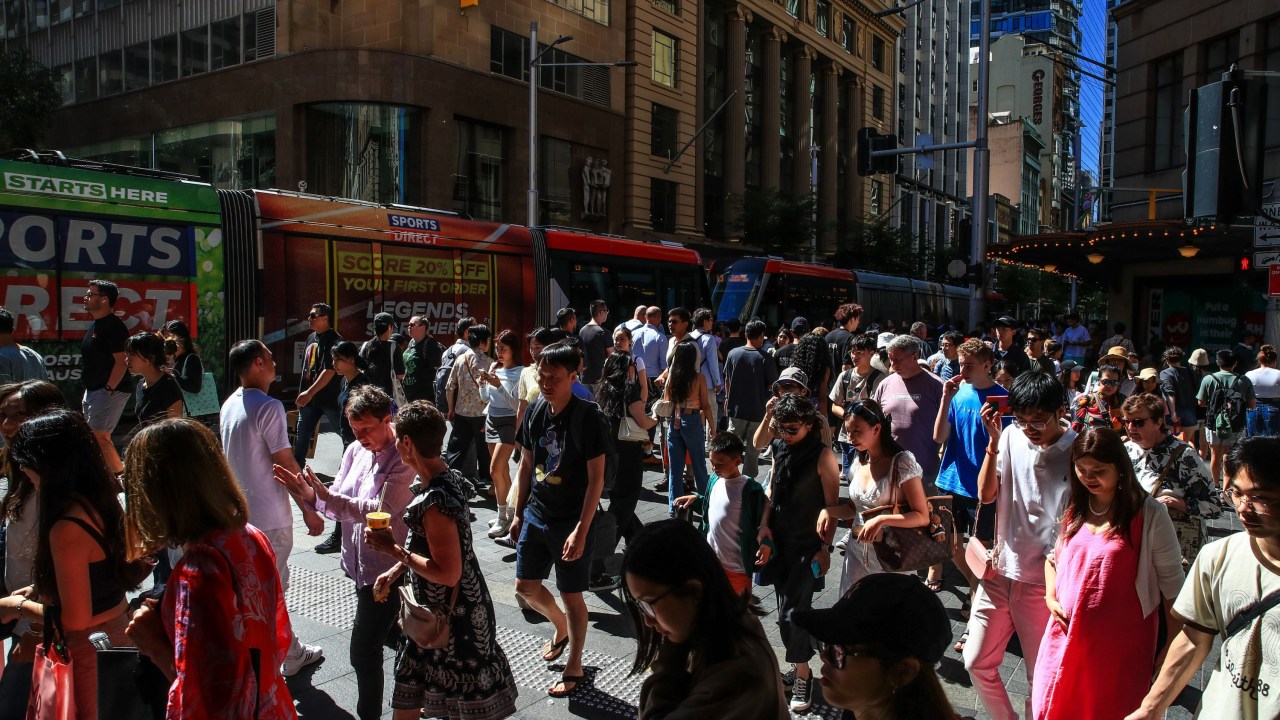 'Let the ball slip': Decades of government 'coasting' plaguing Australians, AMP's chief economist Shane Oliver says