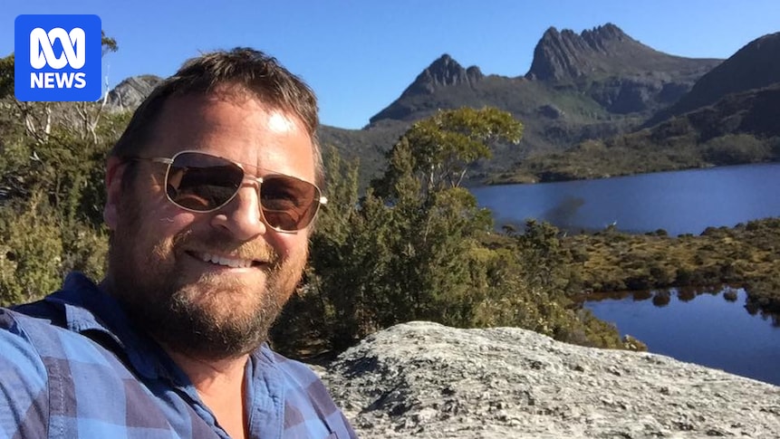 Jon Kudelka, Walkley-winning Tasmanian cartoonist, dies from brain cancer