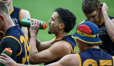 Port Adelaide Power vs. Adelaide Crows, match simulation, scores and updates, blog, stats, squads, latest news