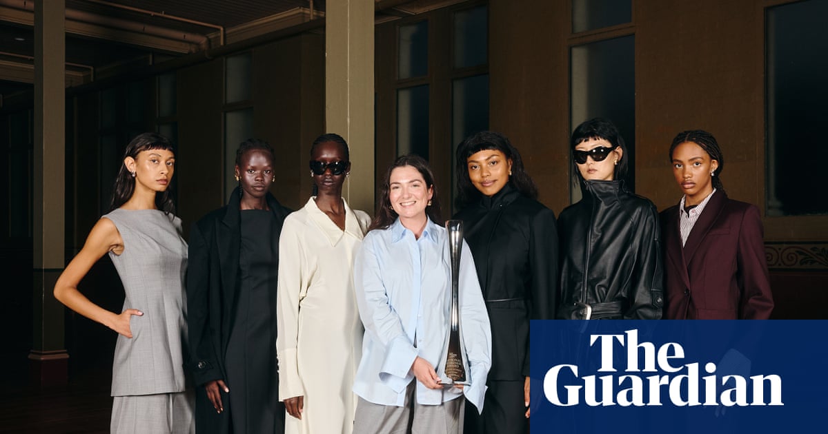 Mother-daughter fashion duo inspired by country Queensland win National Designer award | Australian fashion