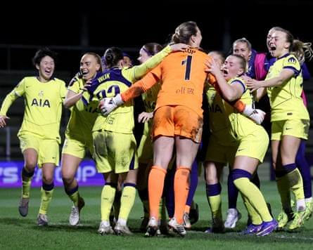 London City Lionesses v Tottenham Hotspur - Adobe Women's FA Cup Fifth RoundBROMLEY, ENGLAND - FEBRUARY 23: Players of Tottenham Hotspur celebrate following the teams victory in the penalty shootout after the Adobe Women's FA Cup Fifth Round match between London City Lionesses and Tottenham Hotspur at the Copperjax Community Stadium on February 23, 2026 in Bromley, England. (Photo by Sally Rawlins - The FA/The FA via Getty Images)