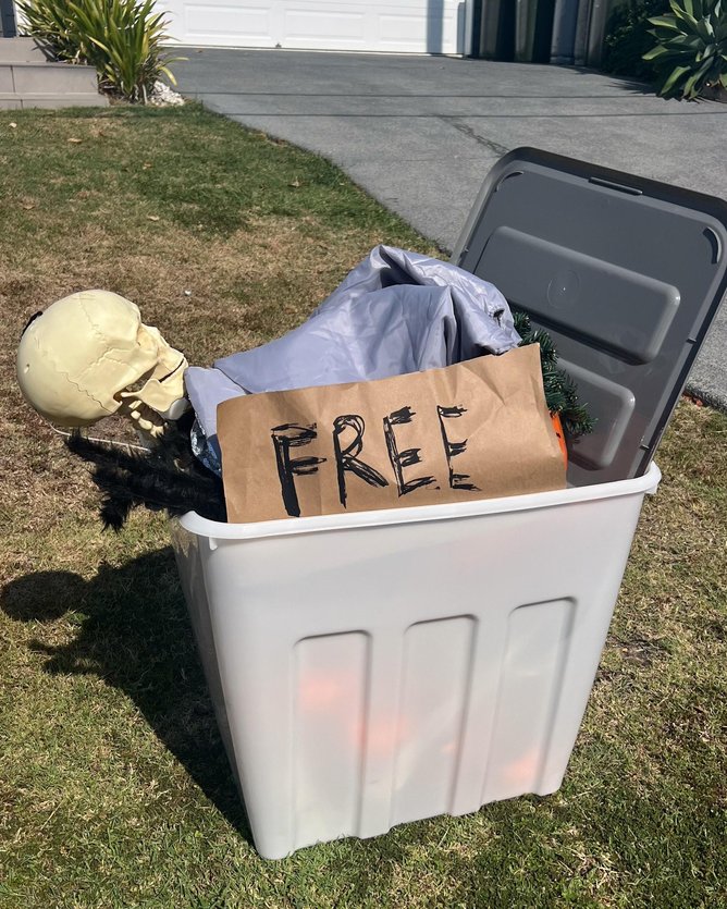 A box of items with the words ‘FREE’ was placed outside her home, with a fake skull seen poking out the top.