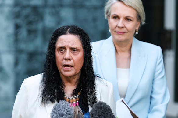 VACCA chief executive Aunty Muriel Bamblett and Minister for Social Services Tanya Plibersek.