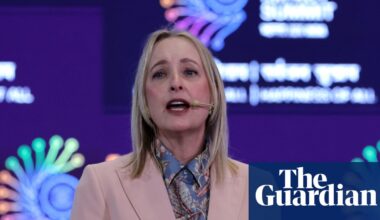 Accenture ‘links staff promotions to use of AI tools’ | AI (artificial intelligence)