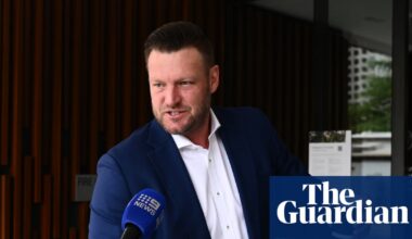 Liberal infighting erupts in Nepean as executive sidelines branch to back mayor dubbed ‘Sam Groth 2.0’ | Victorian politics