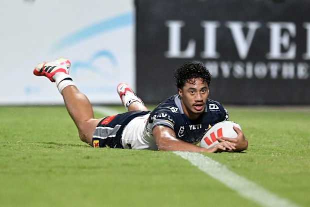 Murray Taulagi crosses for a try against the Penrith Panthers.