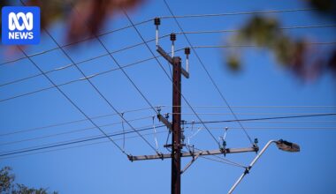 More than 8,000 SA properties left without power from ongoing dust pollution