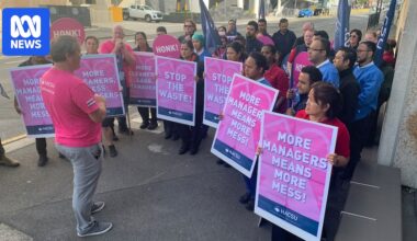 Public sector workers 'furious' as Tasmanian government denies reneging on pay deal