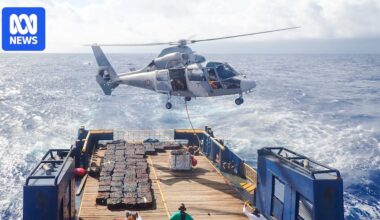 French authorities sink tonnes of cocaine bound for Australia, then release suspects
