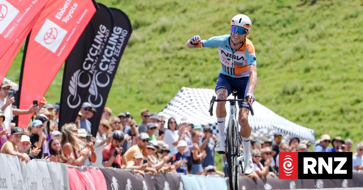 Gutsy solo attack wins George Bennett the national road cycling title