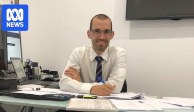 Ballarat man pleads guilty to taking almost 200 'upskirt' images in public places