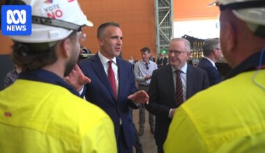 Prime Minister announces $3.9 billion 'down payment' towards $30b Adelaide submarine shipyard