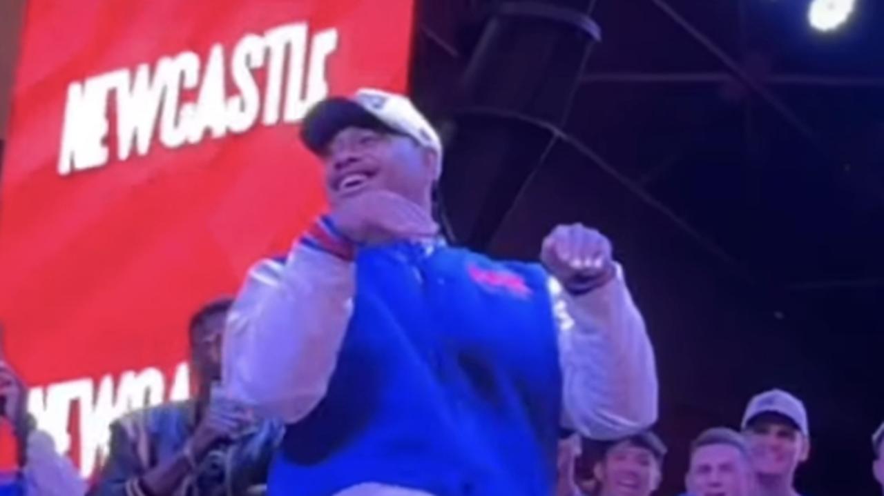 Knights’ Greg Marzhew channels Raygun breakdancing at Vegas event