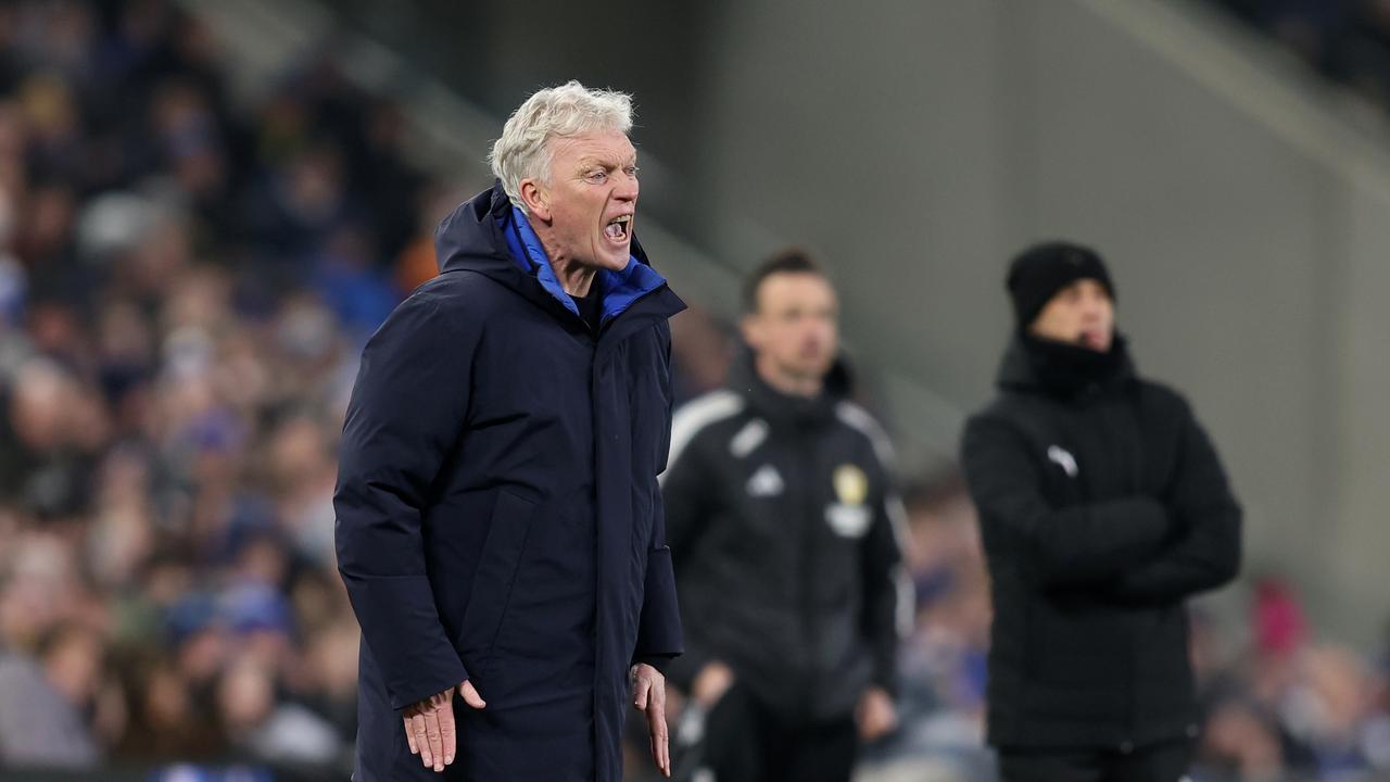 David Moyes press conference, blasts league after yellow card for running onto pitch, results, scores, standings