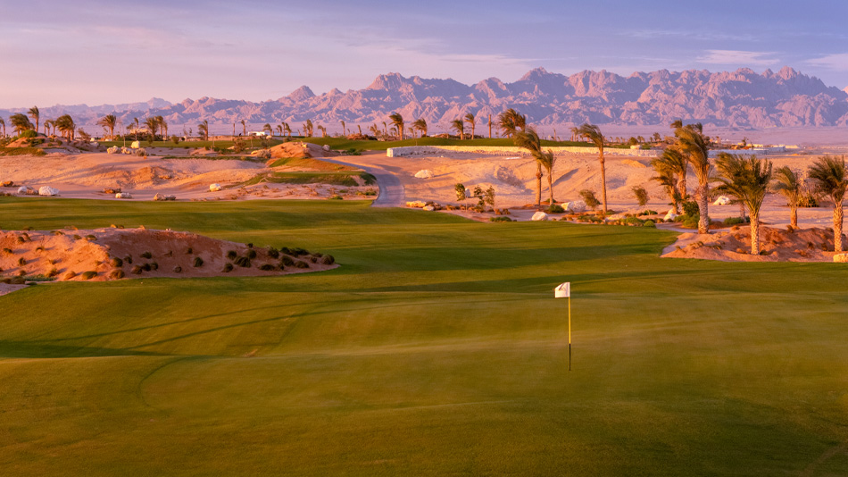 Lobb has used material from construction to create dunes, as seen here cutting into the approach area of the par-four thirteenth (Photo: Kevin Murray)
