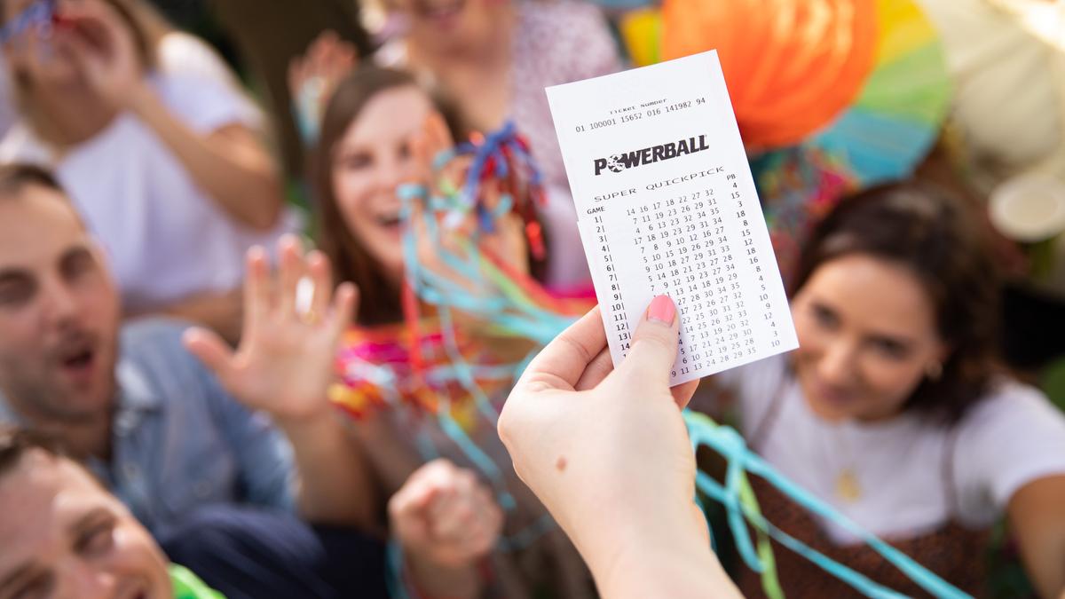 Powerball draw #1552: One Aussie ticketholder scoops entire $80m jackpot