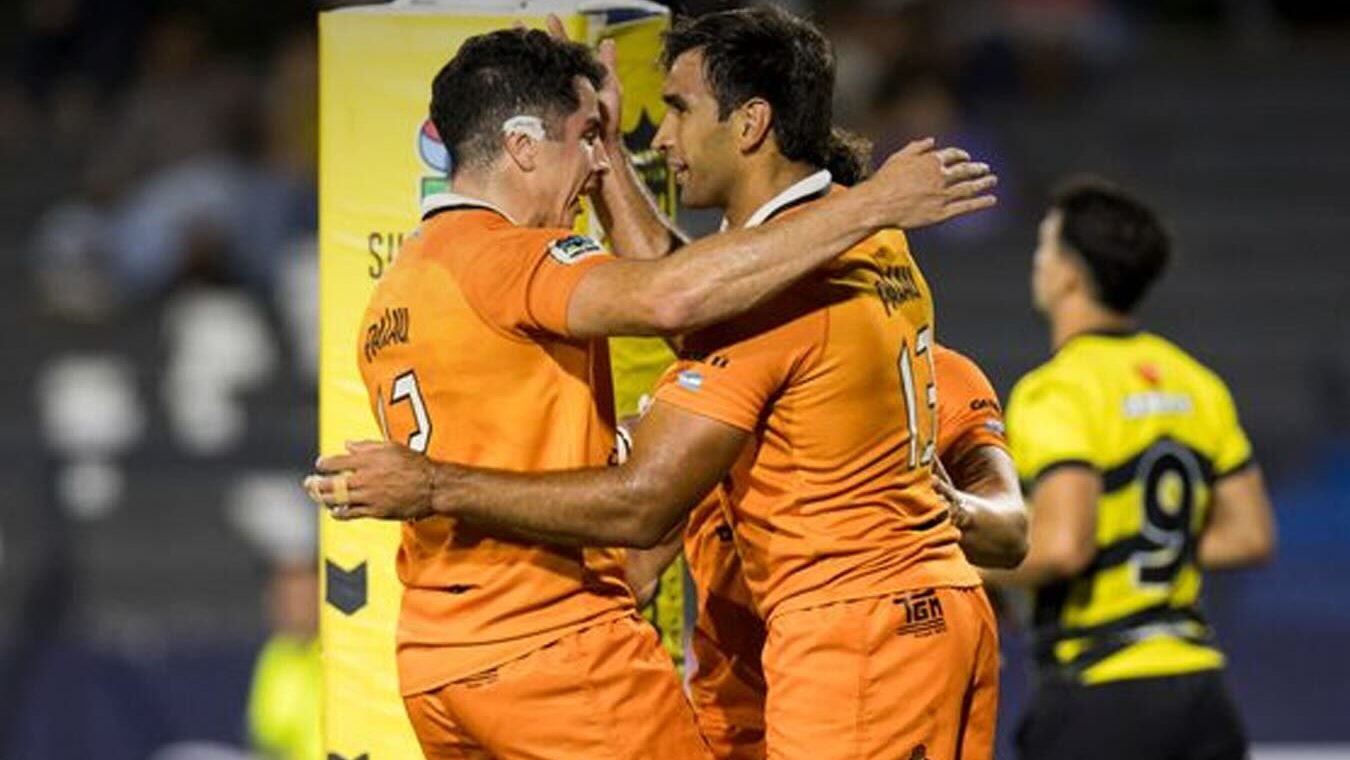 Tarucas Sink Peñarol in Montevideo