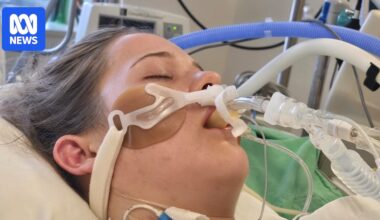 Queensland woman wakes from coma after contracting meningitis and septic shock on ski holiday to Japan