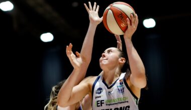 Mackenzie is right at 'Holmes' in Geelong Venom role