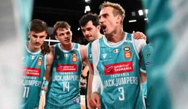 JackJumpers shoot themselves closer to finals