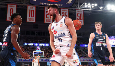 Sixers beat United to return to top spot