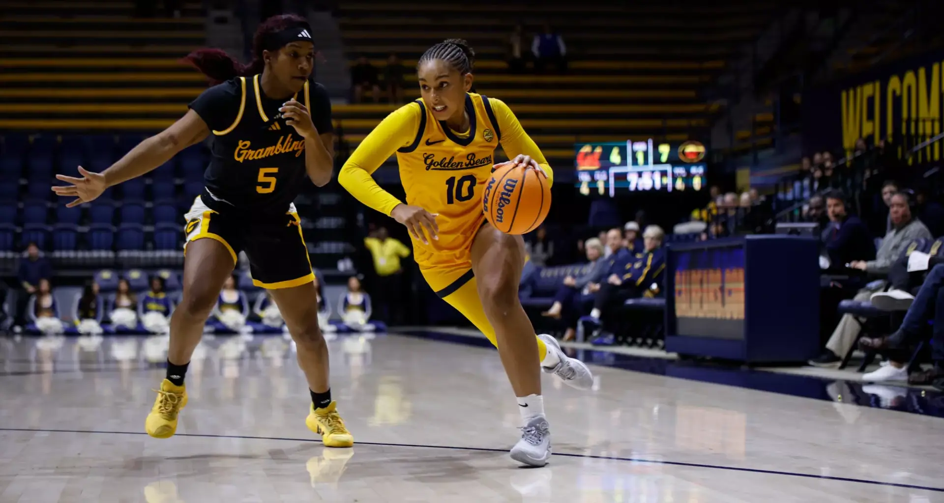 Lulu lights up Pittsburgh for 32 on 7-from-11 threes